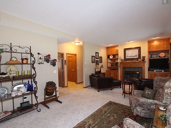 2nd image of 415 Northstar Ct