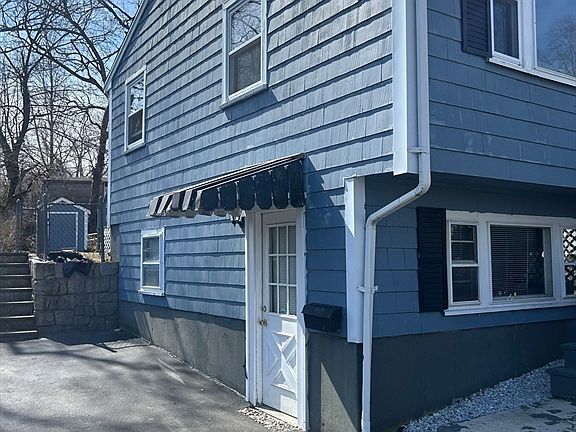 3rd image of 225 Westminster Rd