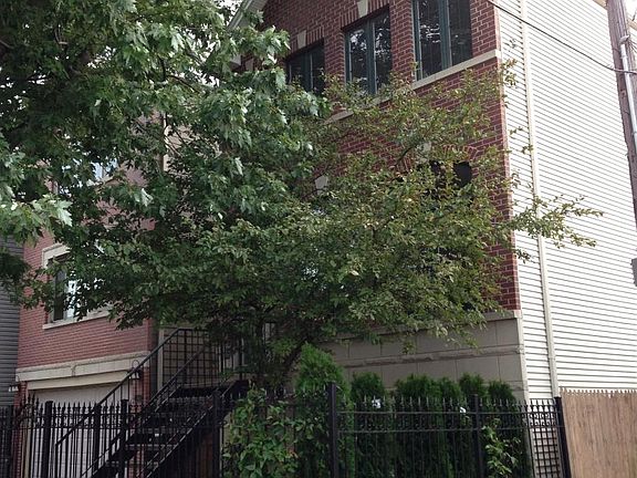 Fenced in House/Patio