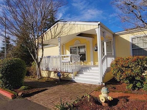 4th image of 18204 S Silverwood Dr #303