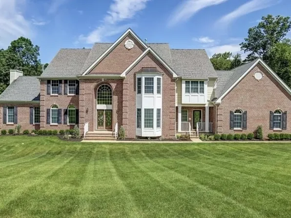 10 Felkay Ct, Kinnelon Boro, NJ 07405