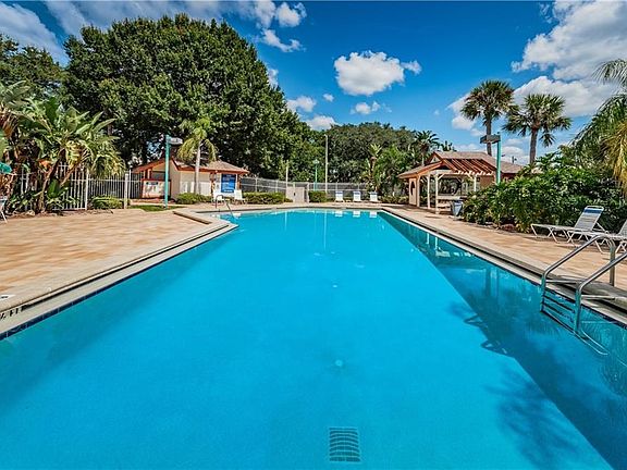 4th image of 4015 Sandpiper Ct