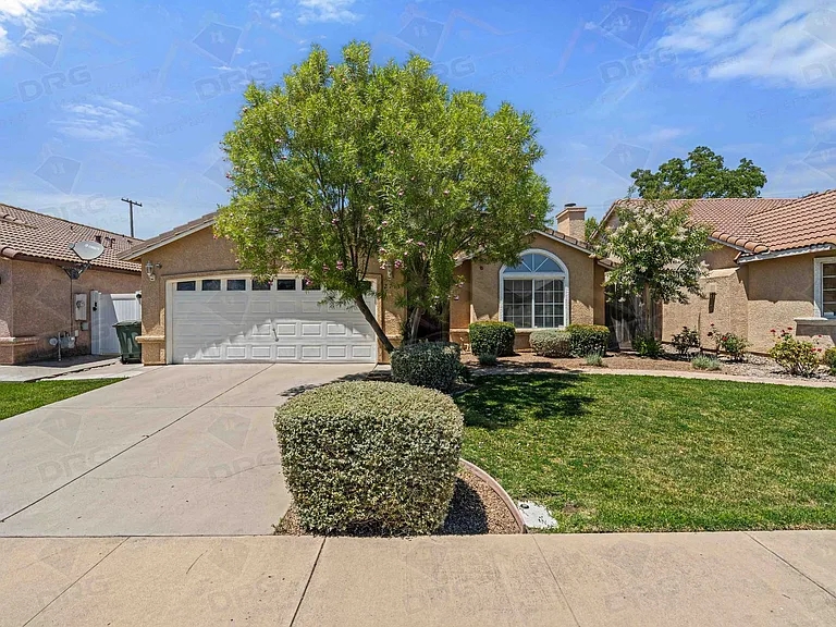 2713 Mozart Dr — Photo 1