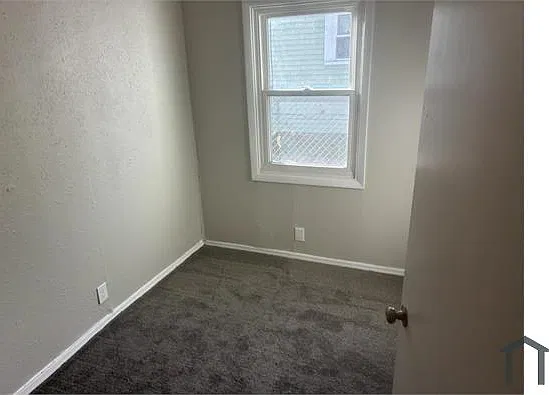 3 bed, 1100 sqft, $1,400 — Photo 4