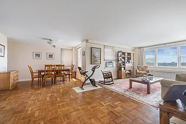 3135 Johnson Avenue, #16C