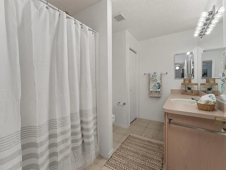 3387 Woodridge Dr — Photo 8