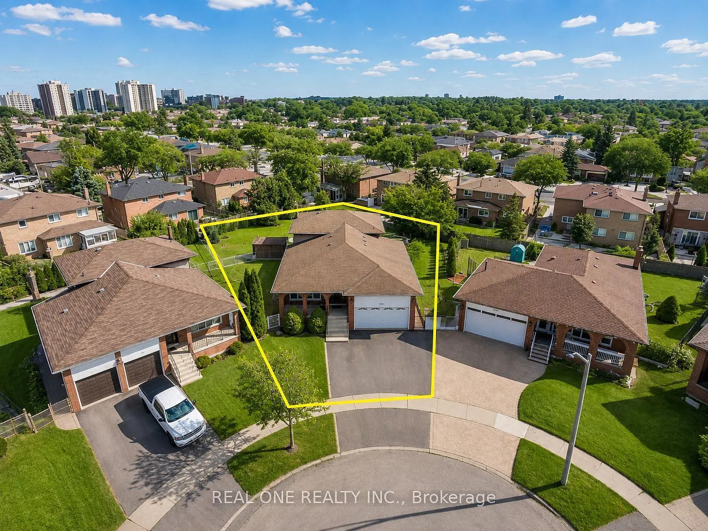 3 bed, $3,200 — Photo 2