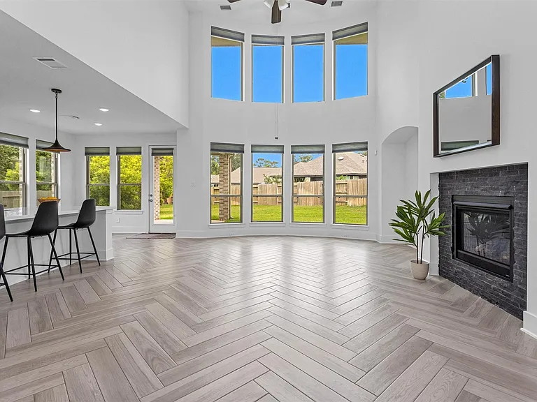 634 Cibolo Creek Dr — Photo 12