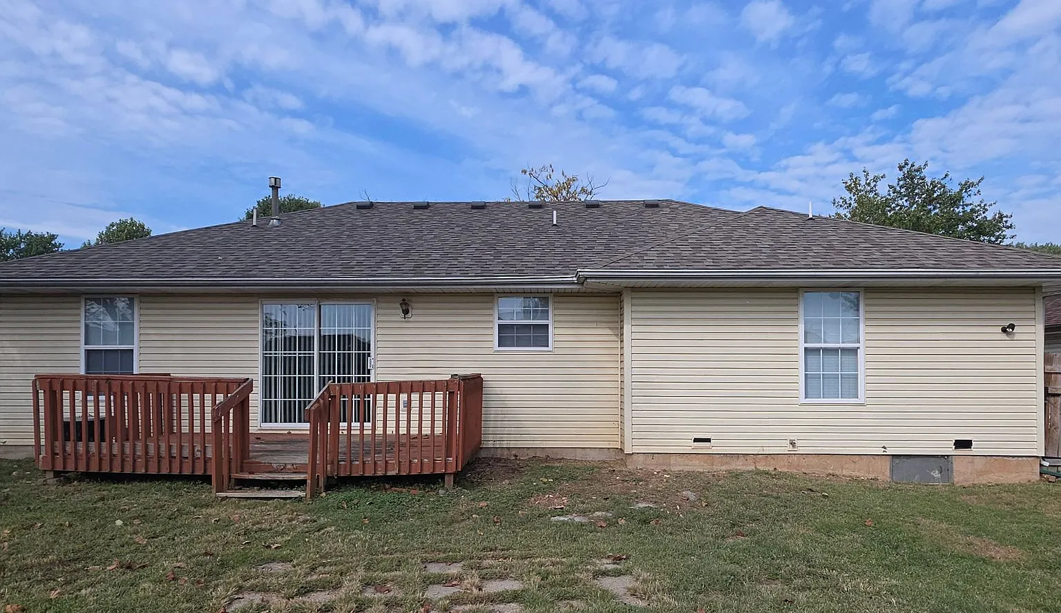 Republic Schools! 3 Bedrooms! 2 Baths! $1495 — Photo 3