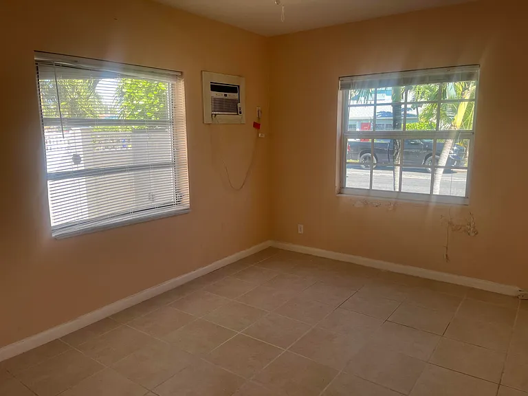 327 Ocean Breeze Dr #1 — Photo 8