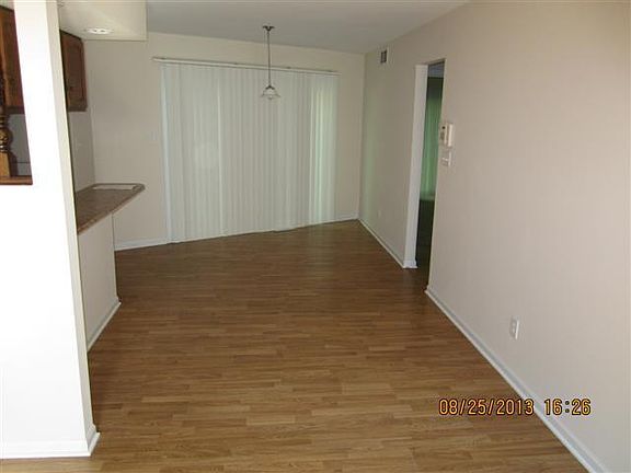 3rd image of 1604 Earthstone Dr