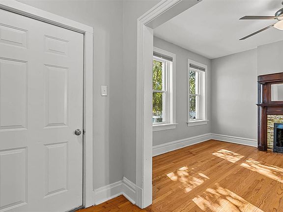 5th image of 7601 Vermont Ave