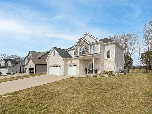 2nd image of 1164 Chagford Dr