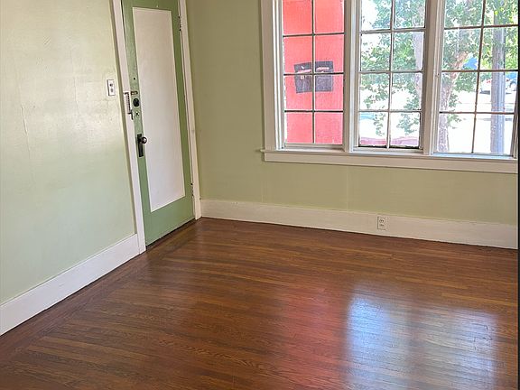 2nd image of 1727 26th St