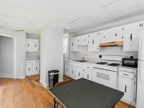 37 Condor St #3