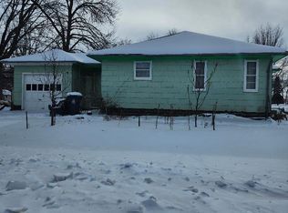 500 5th St, Walnut Grove, MN 56180