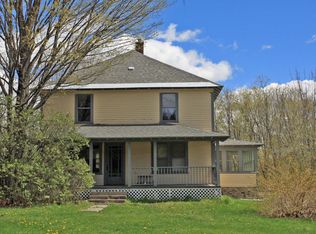 305 Lacross Rd, Springfield, VT 05156