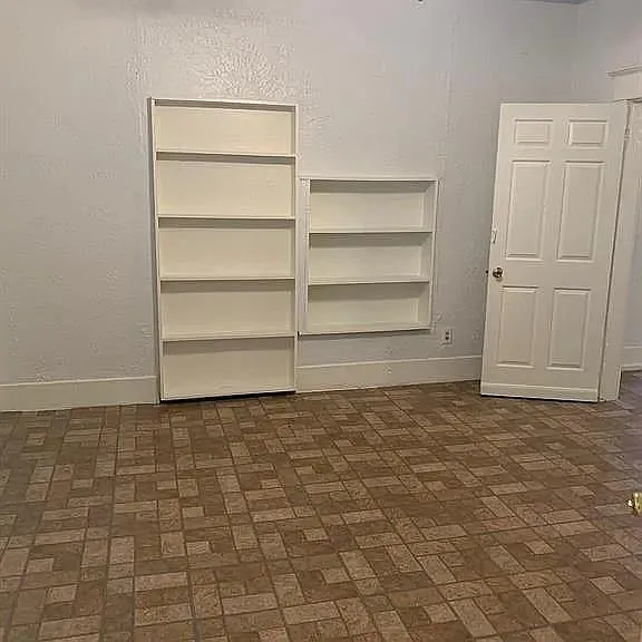 2 bed, 1.0 bath, 900 sqft, $1,000 — Photo 4