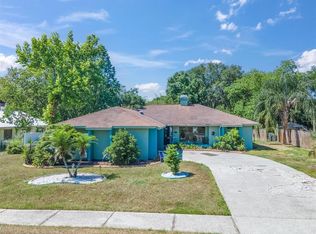 507 Hickory Lake Dr, Brandon, FL 33511