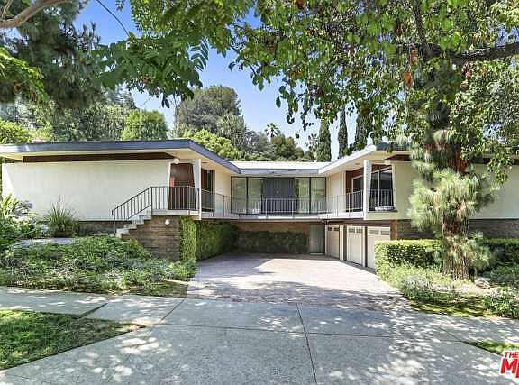 4th image of 1821 La Manzanita St