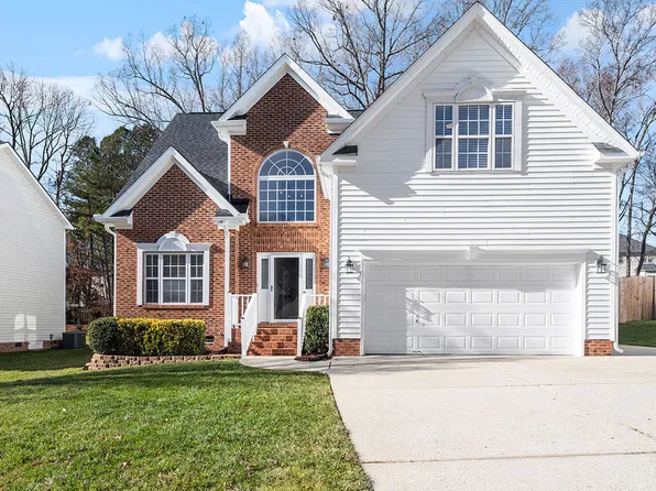 114 Moravia Ln, Cary, NC 27513