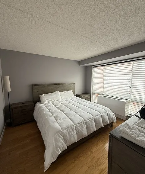 555 W 23rd St #S12Q — Photo 4