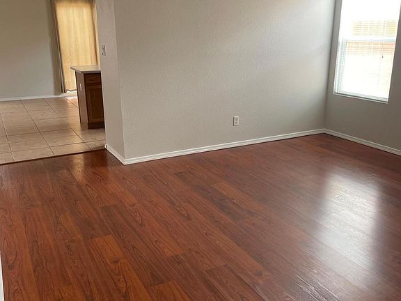 4th image of 480 Desert Bluff Dr SW
