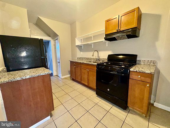 5th image of 608 Springfield Ave