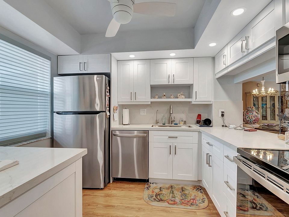 Sandalfoot South Three Condominiums 9880 Marina Blvd Boca Raton FL