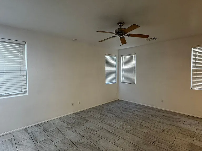 8425 Trudeau Ave — Photo 5