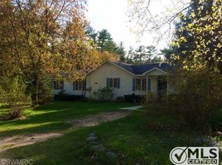 1862 Fir Ave, Holton, MI 49425