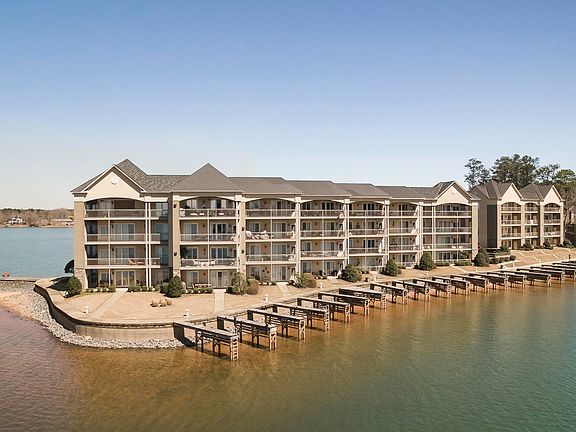 2nd image of 395 Sunset Point Dr #404B