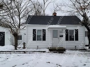 34925 John St, Wayne, MI 48184