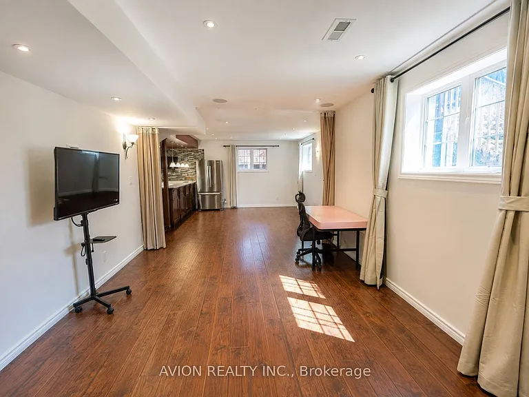 26 Wendelyn Dr #BASEMENT — Photo 3