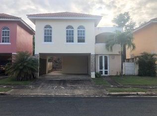 208 Calle Fernando Aragon, Dorado, PR 00646