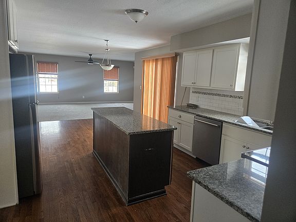 5th image of 5853 Honors Ct