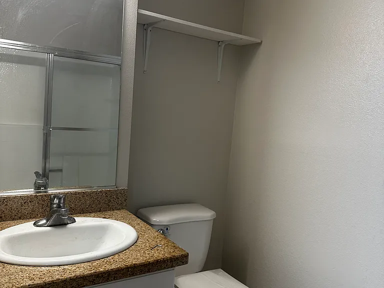 21500 Burbank Blvd #304 — Photo 15