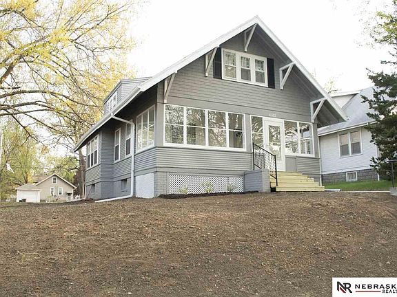 2nd image of 4307 Parker St