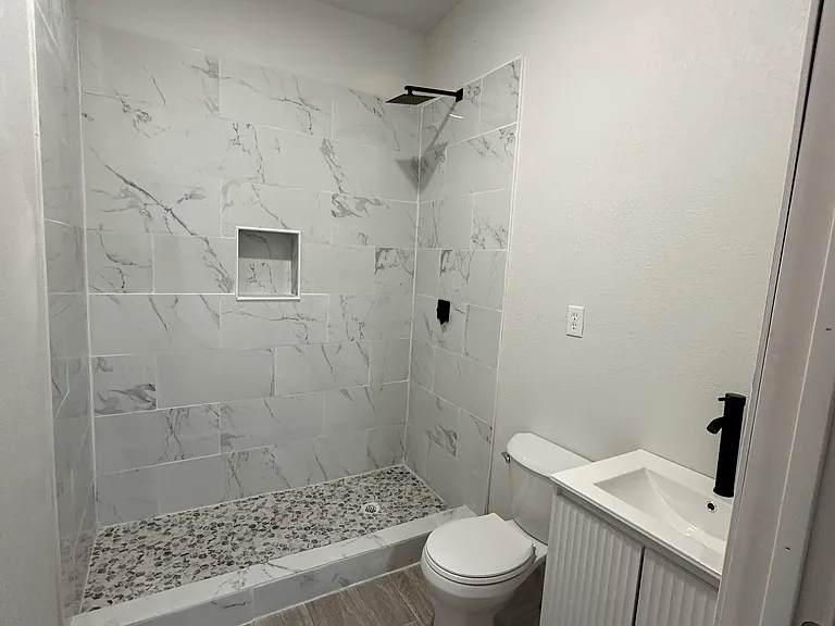 1313 Myrtle Ave #C — Photo 3