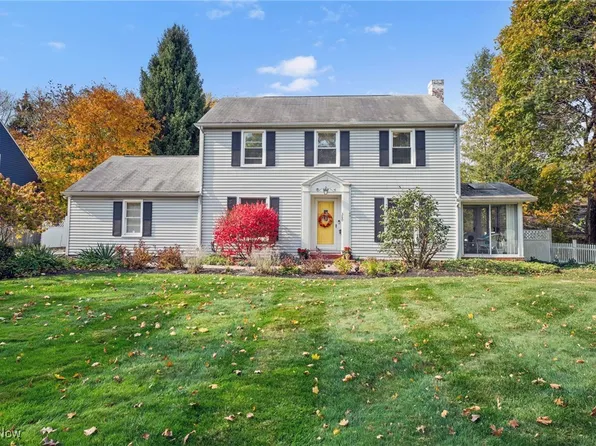 360 Sand Run Rd, Akron, OH 44313