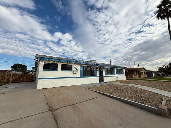 2nd image of 2332 W Diana Ave