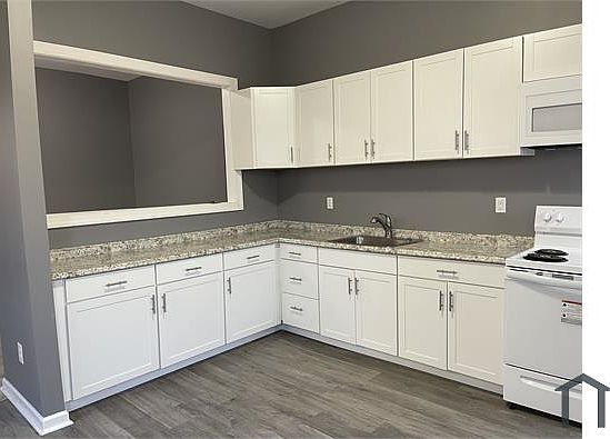 1st image of 305 W 6th St #1R