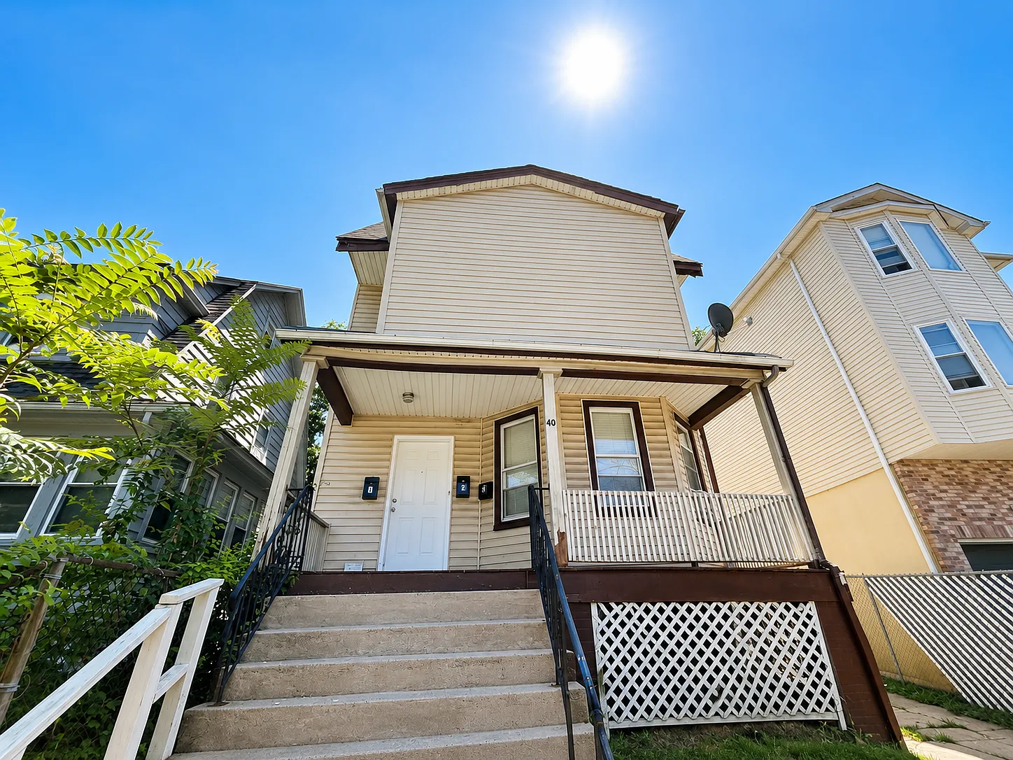 3 bed, 1.5 bath, 1200 sqft, $2,045 — Photo 4