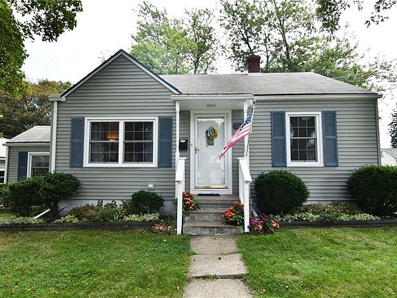 2nd image of 1791 Tonawanda Ave