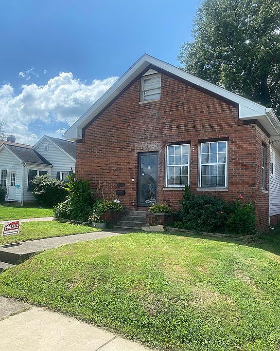 1st image of 621 S Rotherwood Ave