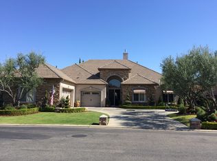 1718 E Shadow Creek Dr, Fresno, CA 93730