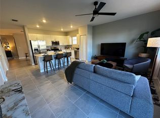 2288 SE 30th St, Homestead, FL 33035