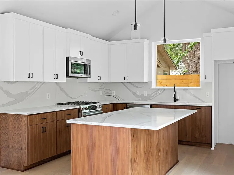 2813 Prado St #2 — Photo 7