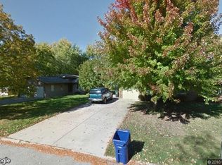 307 Walter St #A, Yorkville, IL 60560