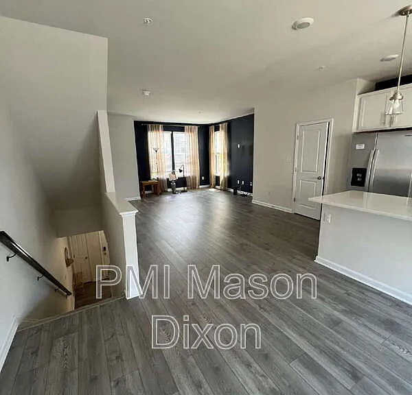 4311 Laplata Ave — Photo 3